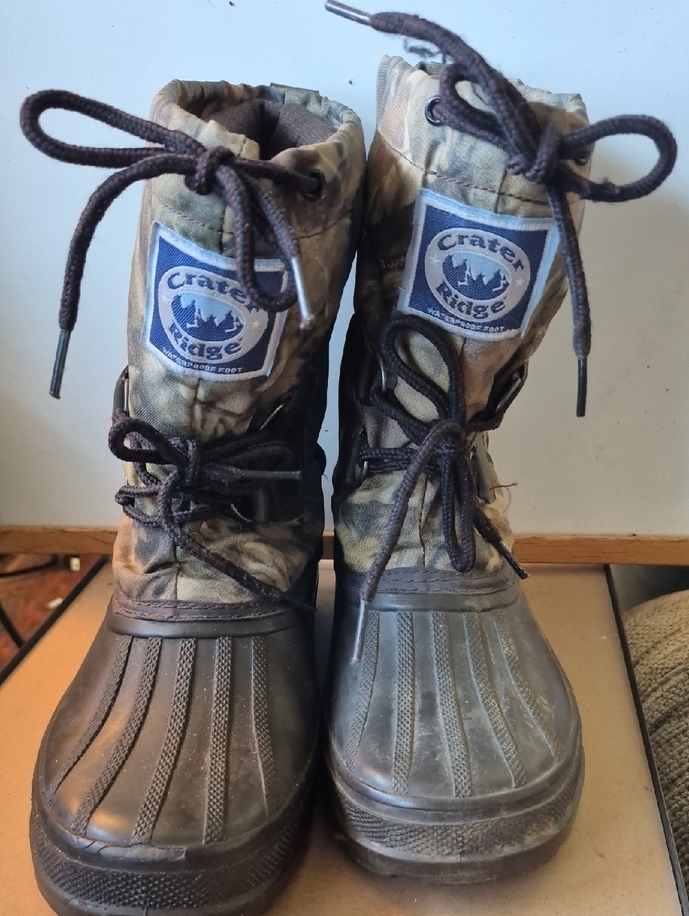 Crater Ridge Waterproof Camo Winter Snow Boots - Kids Size 5 - All Weather